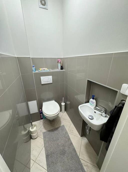 Cozy Karlin Lägenhet Prag Exteriör bild