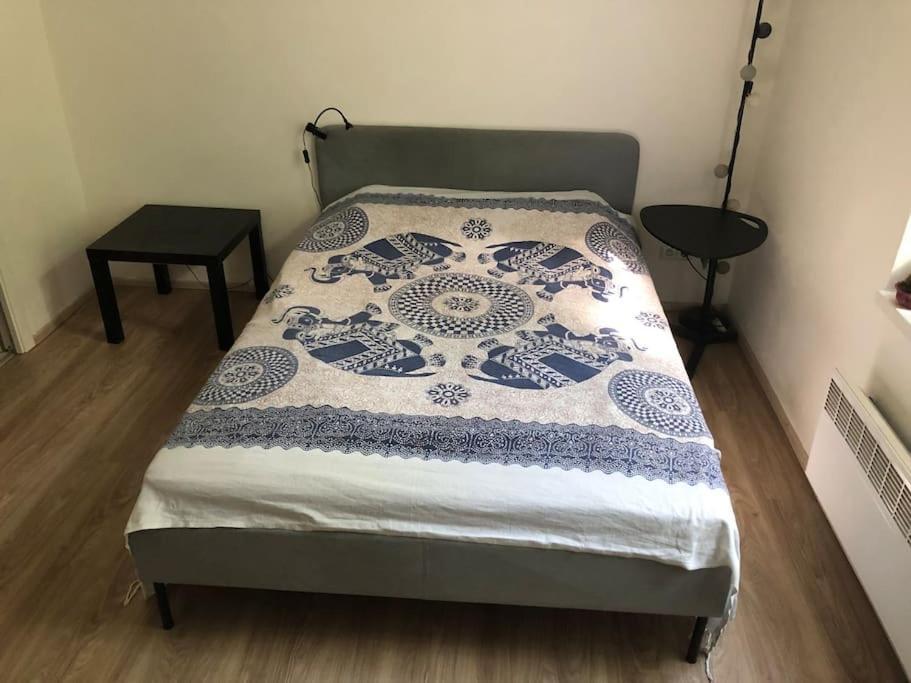 Cozy Karlin Lägenhet Prag Exteriör bild